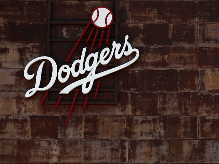 dodgers-logo-glendale-spring-training.jpg